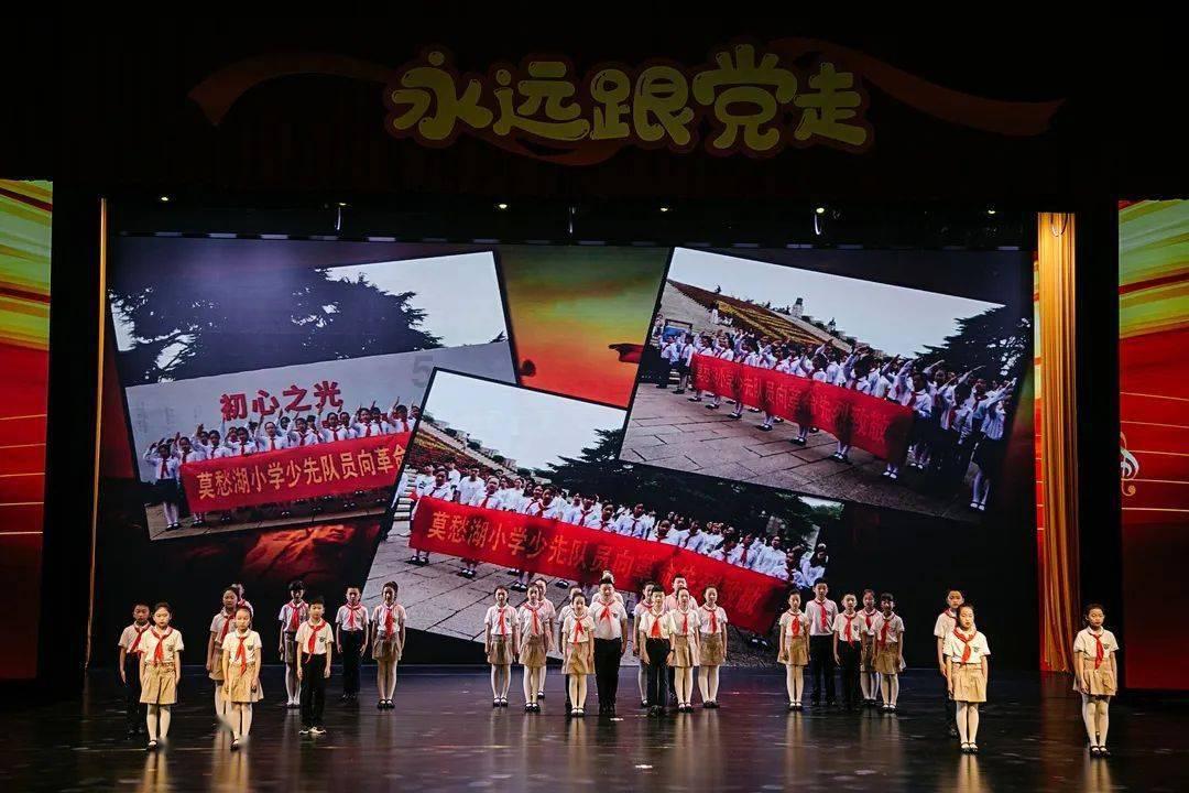 想入手一款双扬声器，带潜望式长焦镜头，有推荐的机型吗？游戏画面